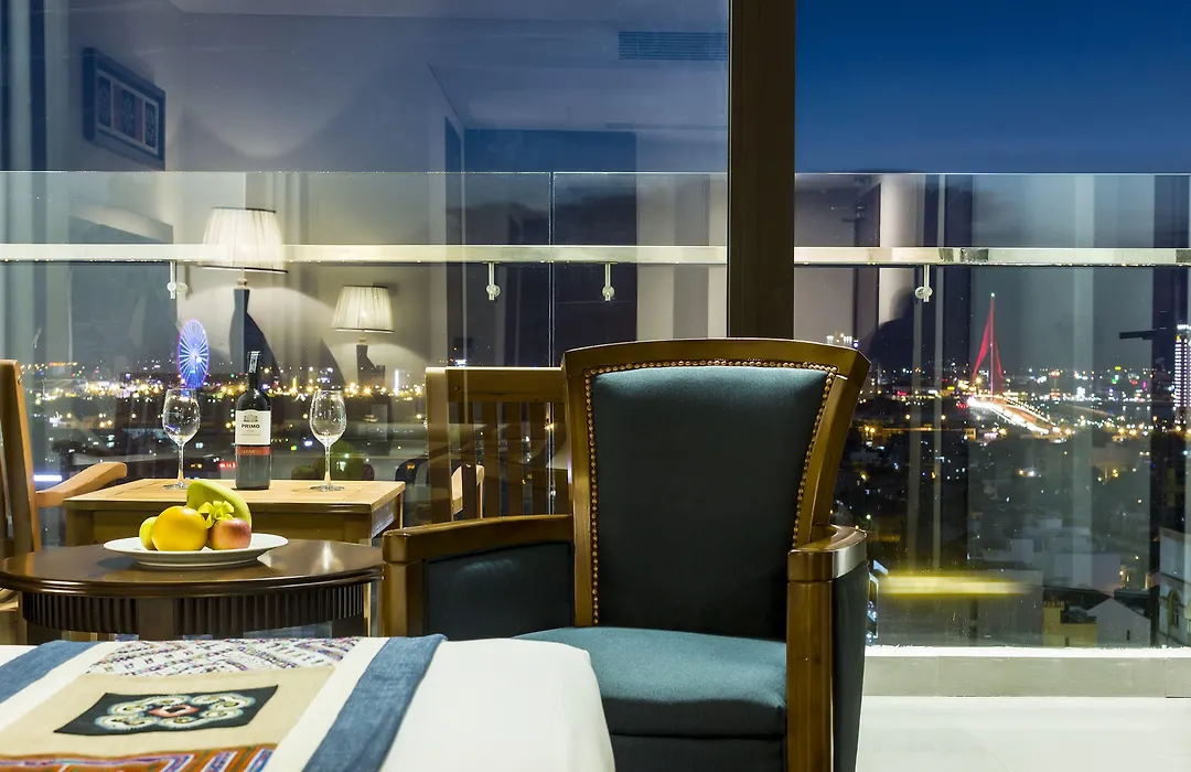 Balcona Hotel Da Nang-1